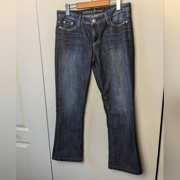 Guess by Marciano Denim - GUESS by MARCIANO jeans women straight leg Low waist size 30 In GREAT condition